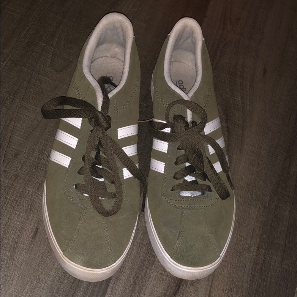 Adidas Neo